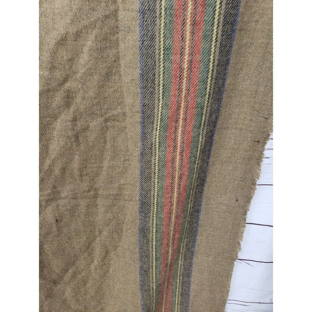 Merona beige red